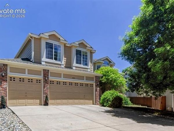 4323 Round Hill Drive, Colorado Springs, CO 80922