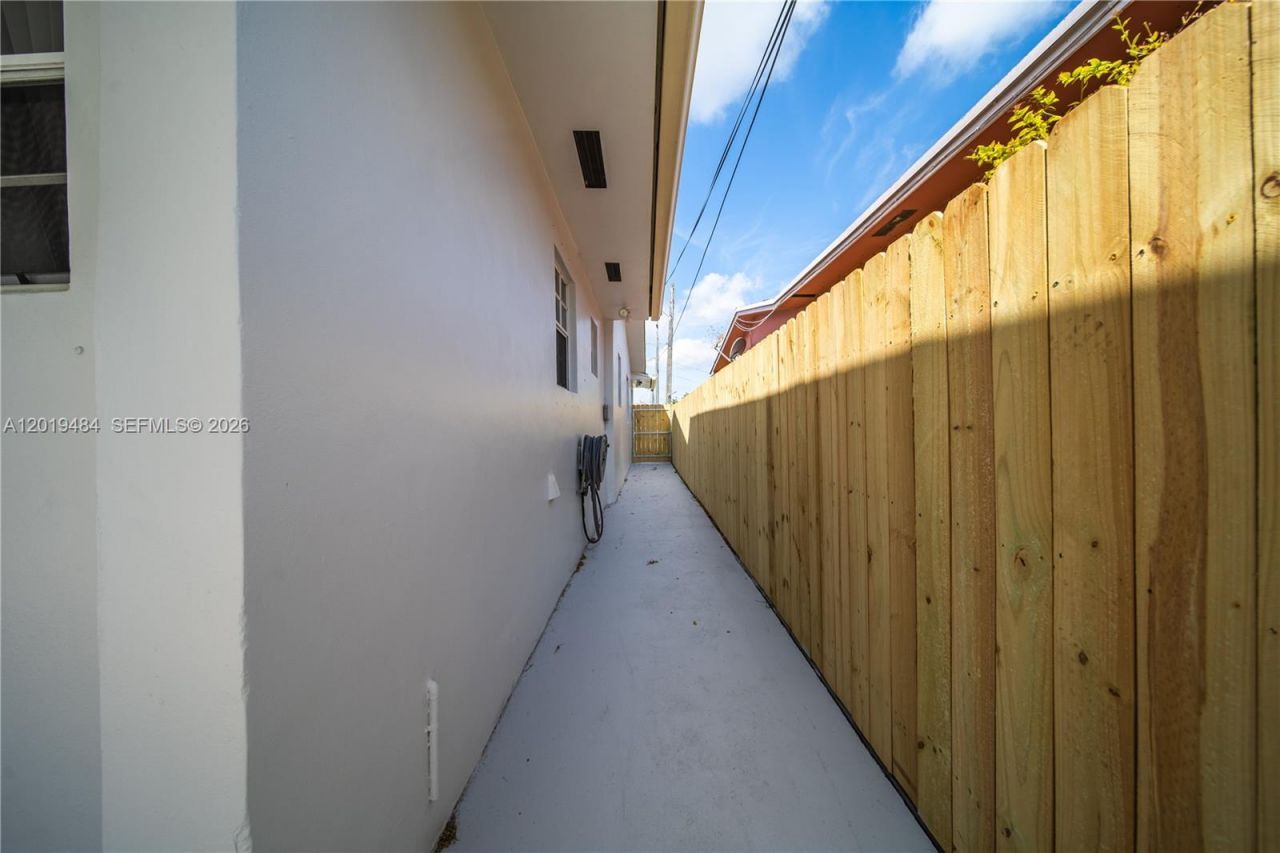 501 SW 120th Ave, Miami, FL 33184 Photo