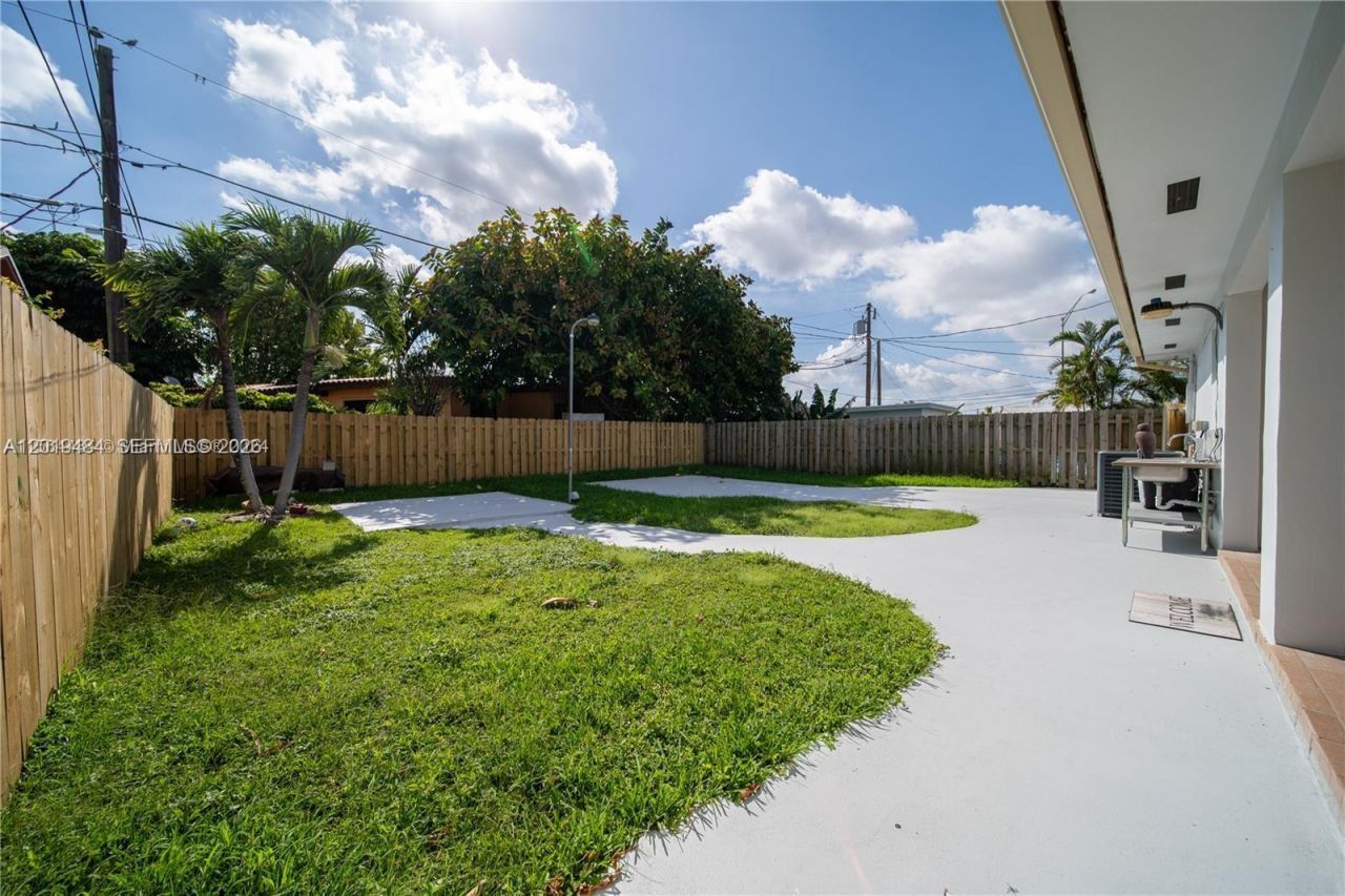 501 SW 120th Ave, Miami, FL 33184 Photo