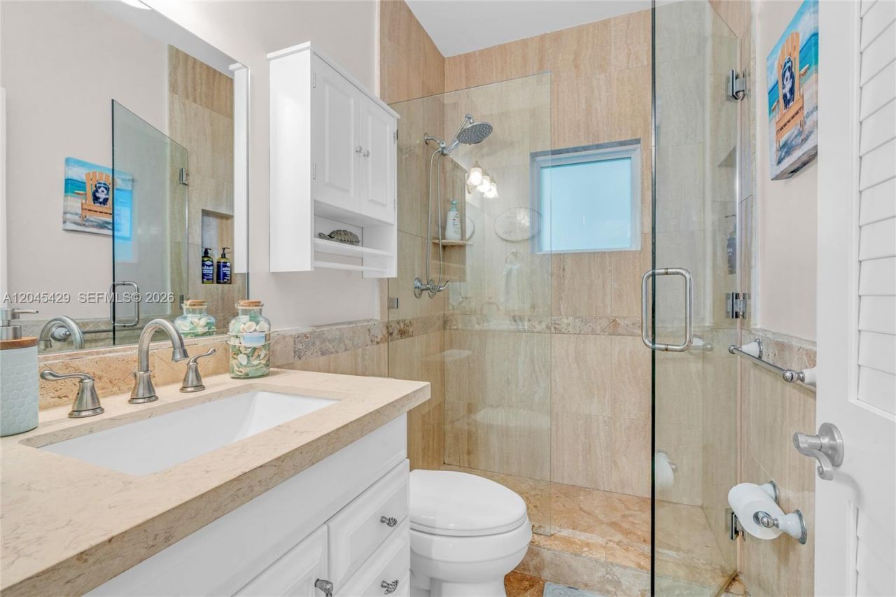 27 Blue Runner St , Key Largo, FL 33037 Photo