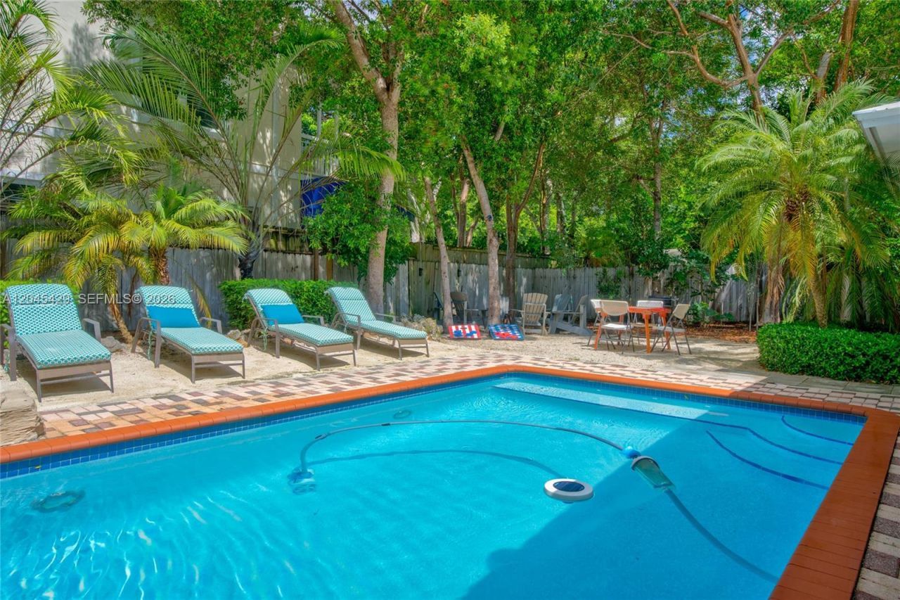27 Blue Runner St , Key Largo, FL 33037 Photo