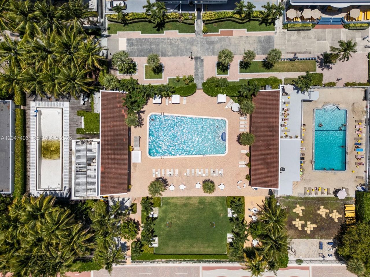 2457 Collins Ave , Unit 201, Miami Beach, FL 33140 Photo
