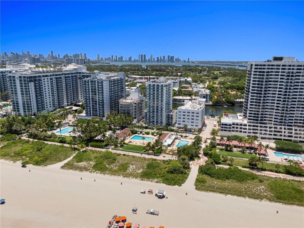 2457 Collins Ave , Unit 201, Miami Beach, FL 33140 Photo