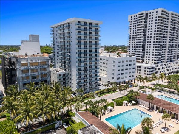 2457 Collins Ave , Unit 406, Miami Beach, FL 33140
