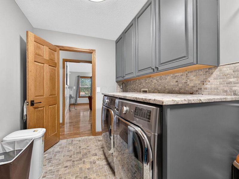 6655 Dietz Drive, Canal Winchester, OH 43110 Photo 26