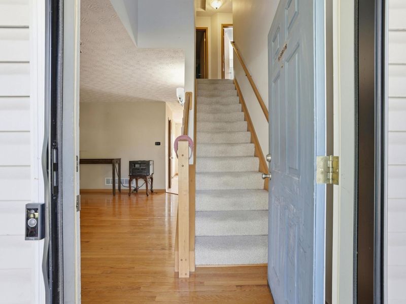 510 Dover Pond Drive, Blacklick, OH 43004 Photo 5