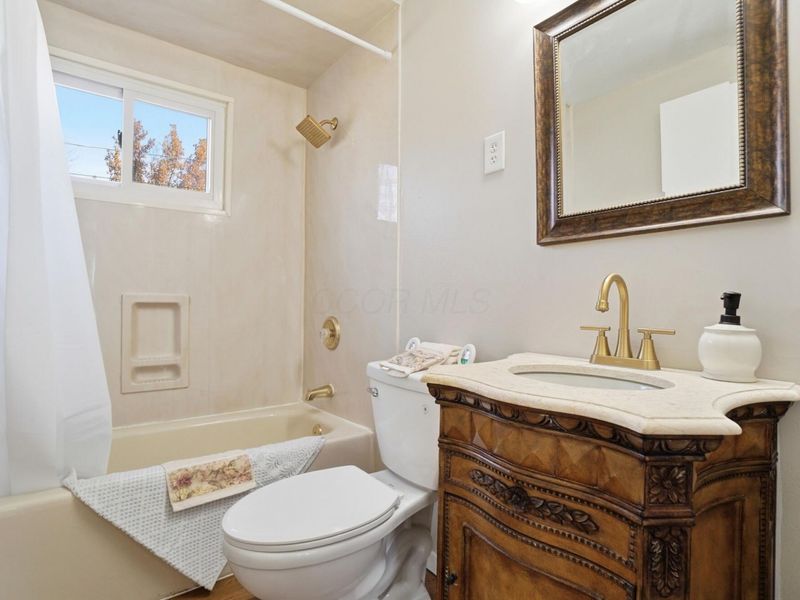 3814 Clime Road , Columbus, OH 43228 Photo 15