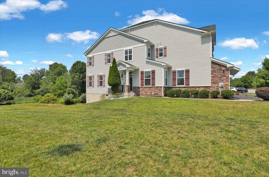 3250 KRISTA LANE , CHESTER SPRINGS, PA 19425