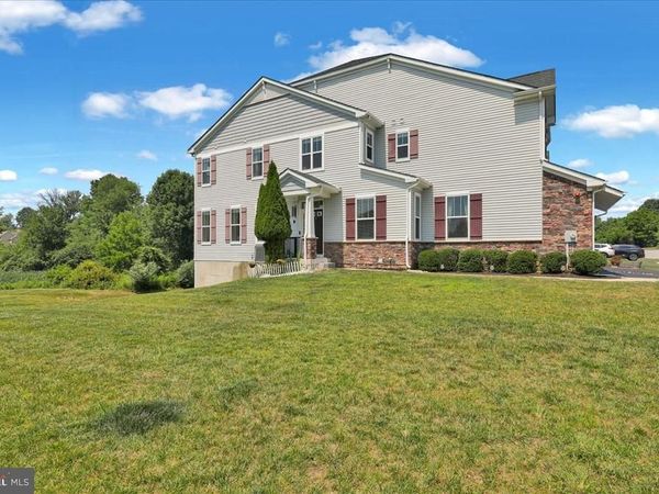 3250 KRISTA LANE, CHESTER SPRINGS, PA 19425