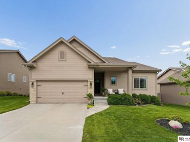 18817 Briar Street, Omaha, NE 68136