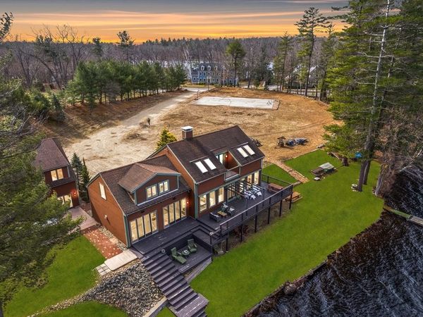 152 Kimball Rd, Amesbury, MA 01913