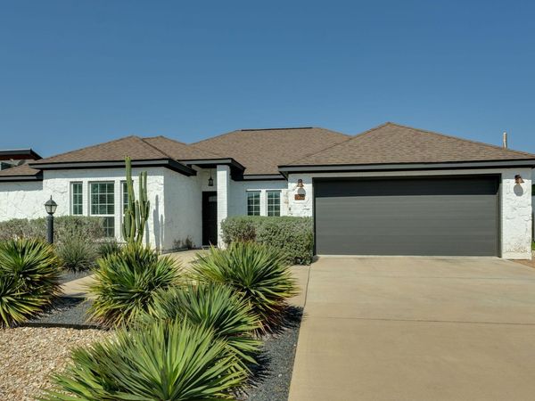 210 S Meadowlark ST , Lakeway, TX 78734