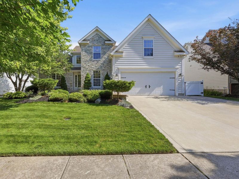 4706 Cherry Glen Drive, Powell, OH 43065 Photo 2
