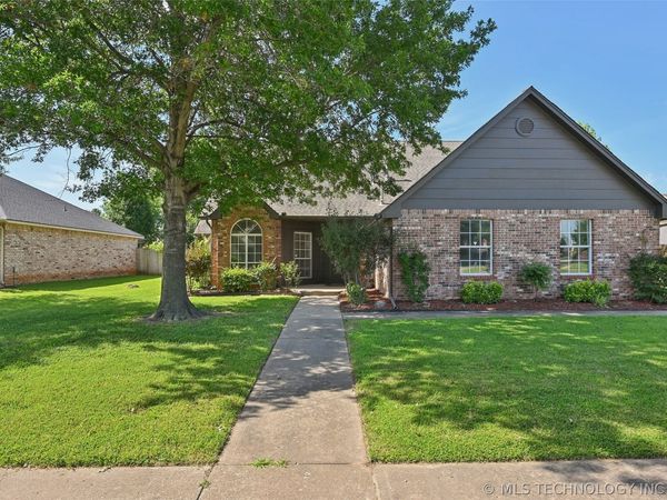 12704 E 78th Street North , Owasso, OK 74055