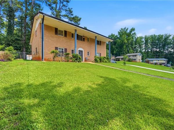 1020 Cedar Circle , Forest Park, GA 30297
