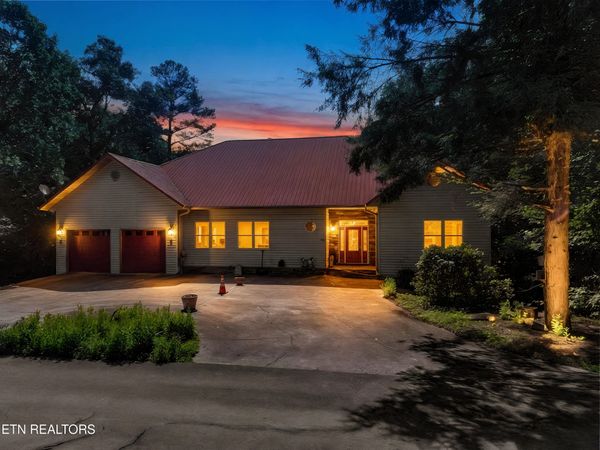 122 Lakeside Trace, Townsend, TN 37882
