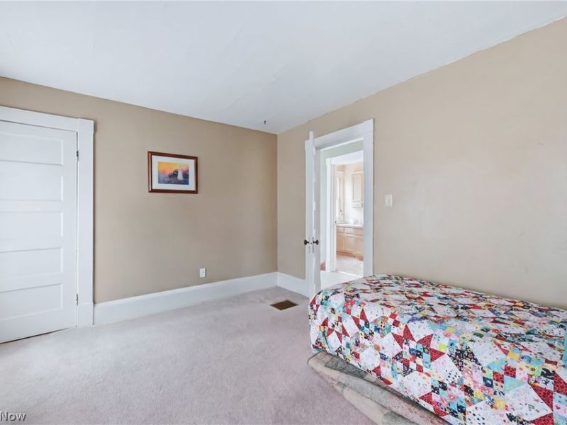 354 W 10th Street, Salem, OH 44460 Photo 17
