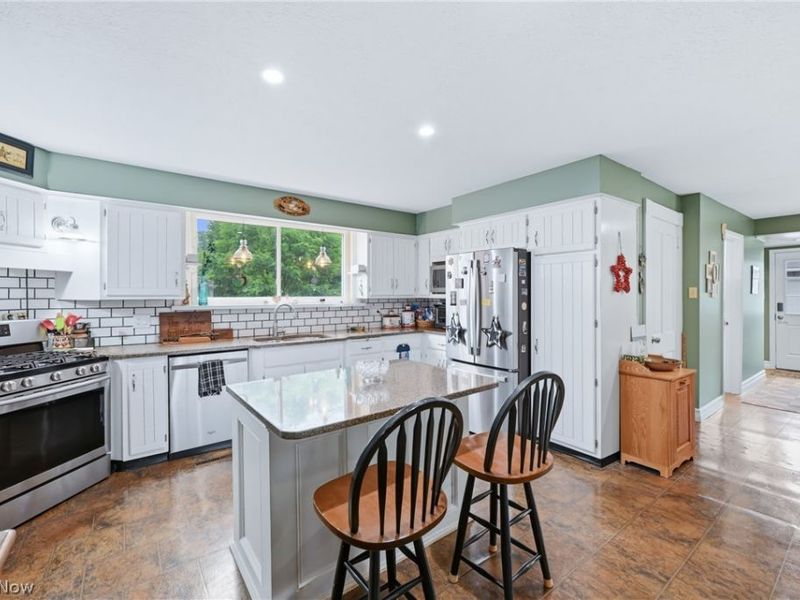354 W 10th Street, Salem, OH 44460 Photo 3