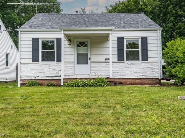 3518 Arnold Avenue NW, Canton, OH 44709