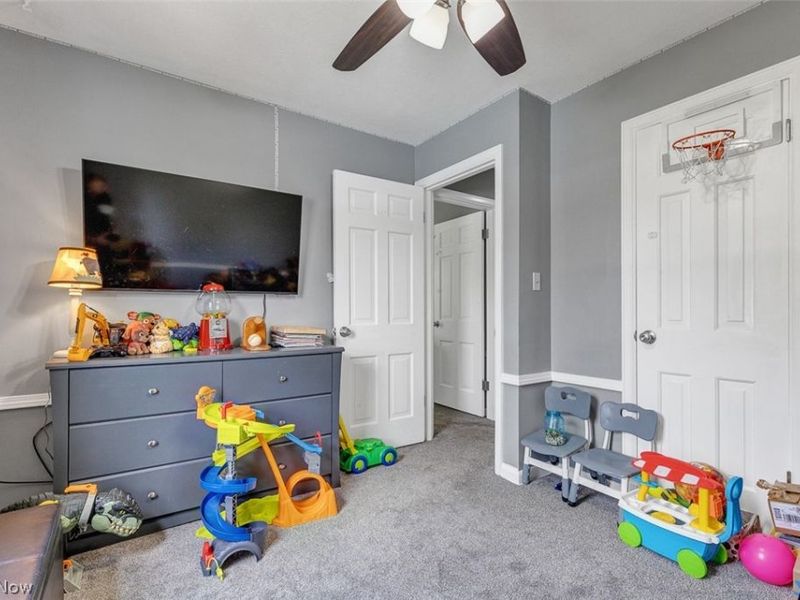 6642 Nancy Drive, North Olmsted, OH 44070 Photo 21
