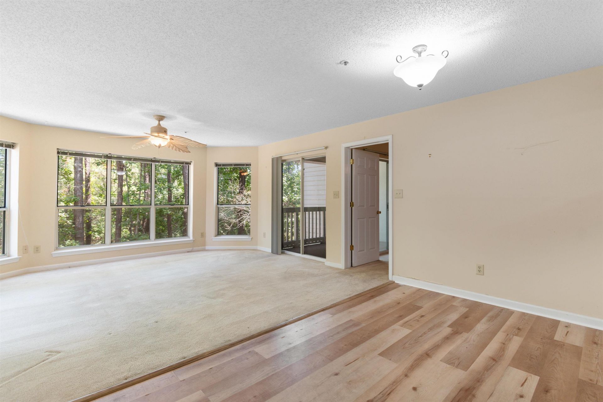 4601 Greenbriar Dr.  Photo 10