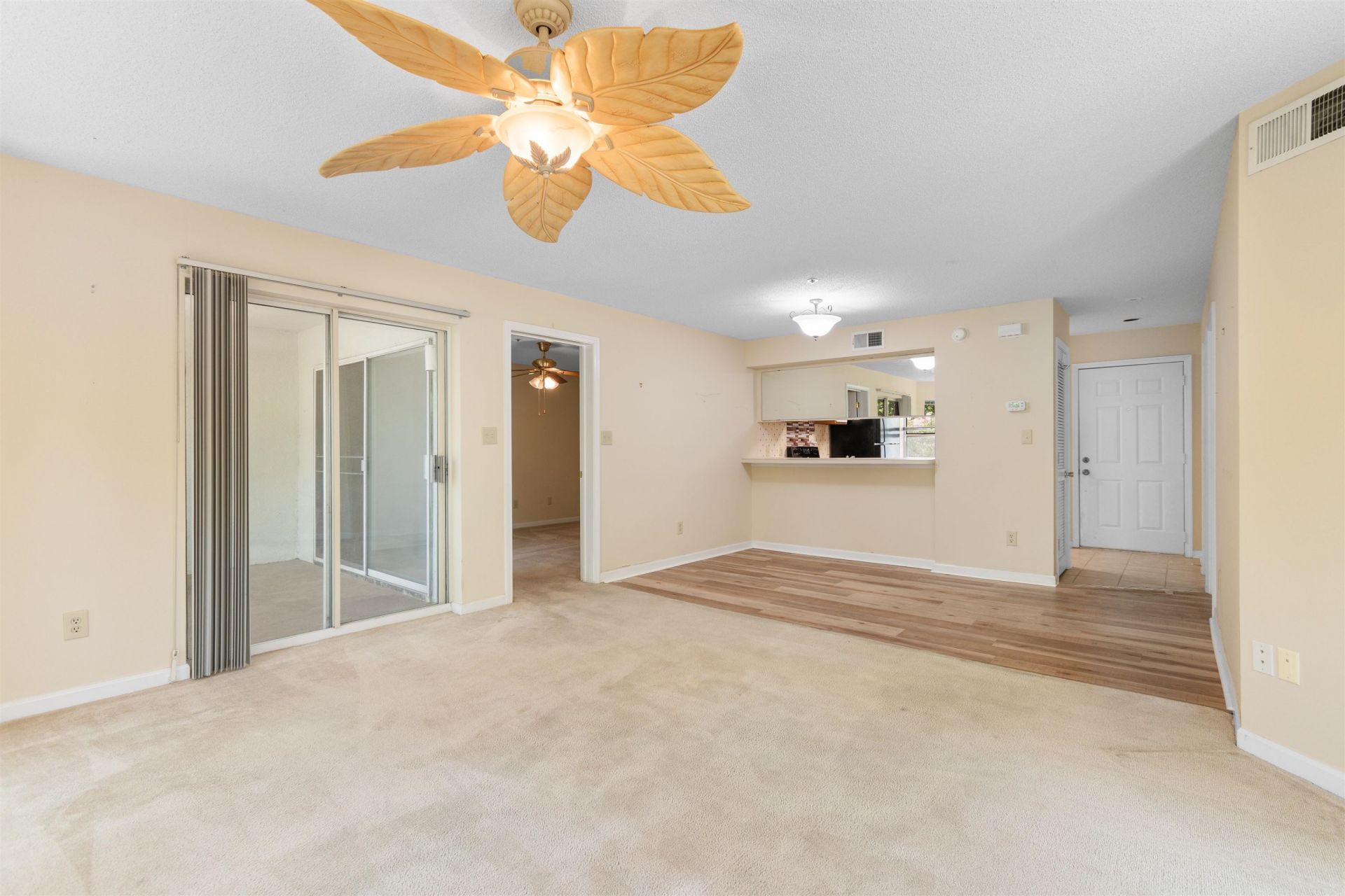 4601 Greenbriar Dr.  Photo 24