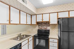 4601 Greenbriar Dr.  photo 4