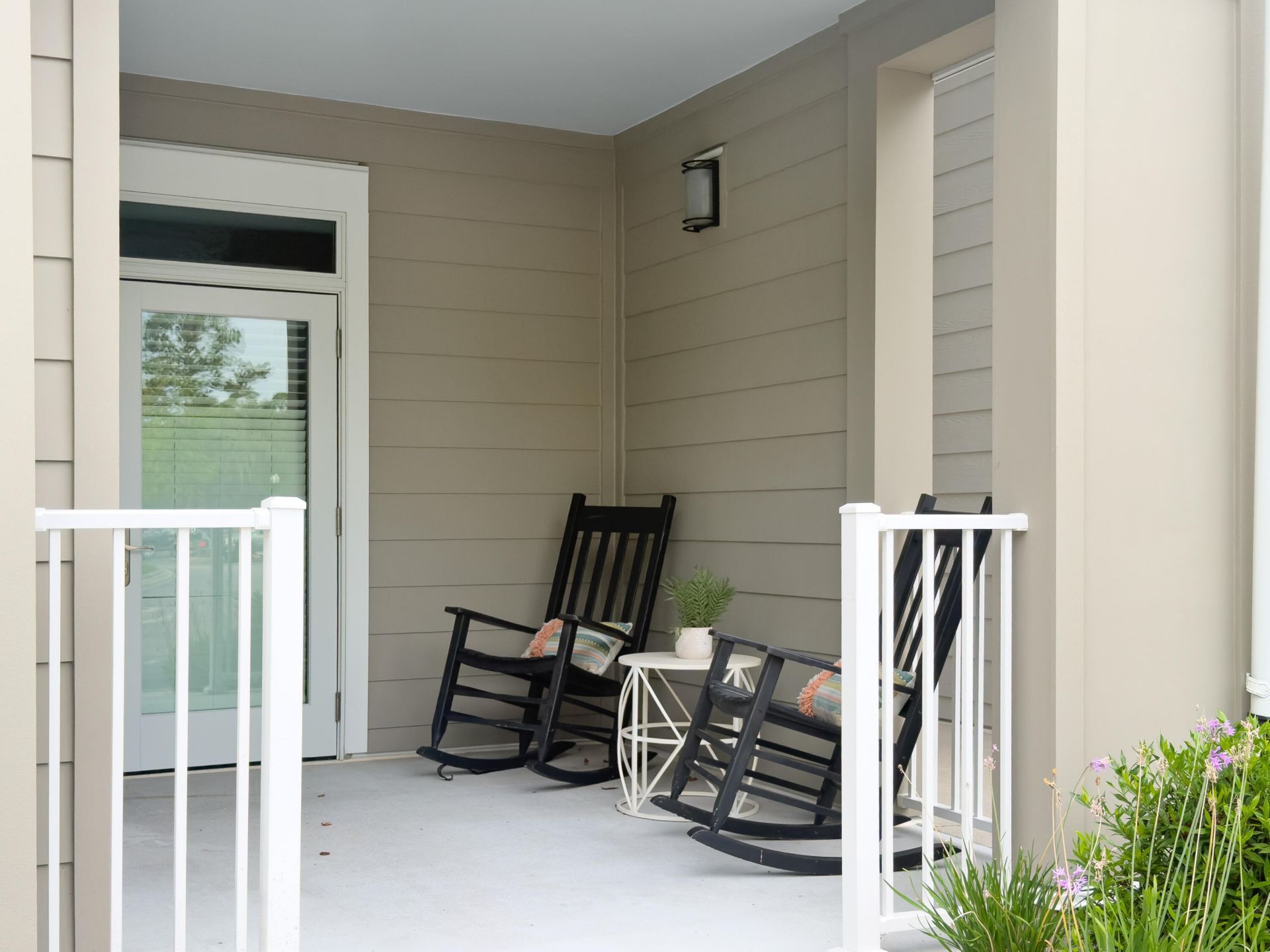 130 River Landing Drive Photo 4