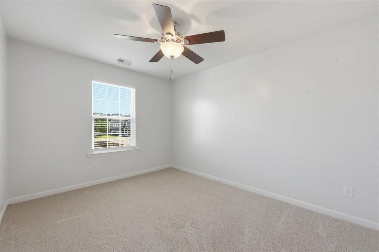 632 Silver Moss Drive Photo 32