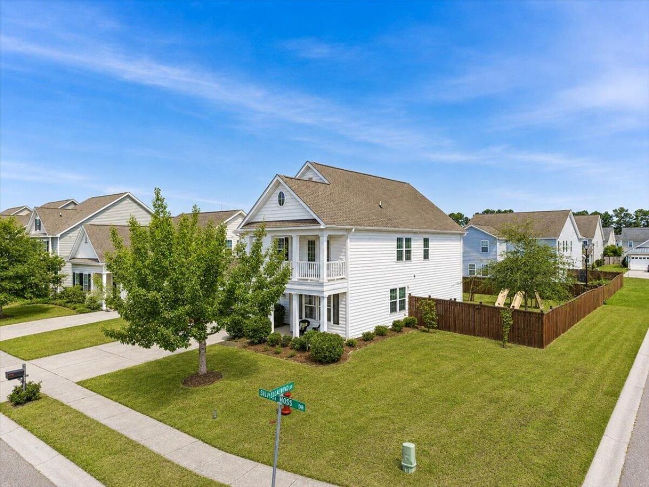 632 Silver Moss Drive Photo 4