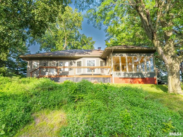 399 W WALNUT Street, Canton, IL 61520