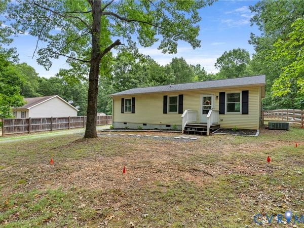95 B A H Road , Scottsville, VA 24590