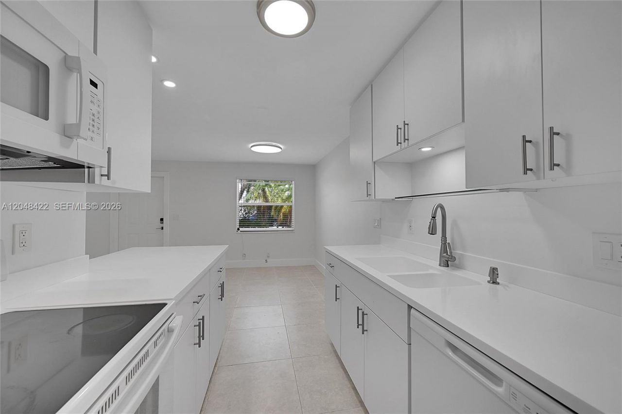 808 SW 12th Ct , Unit 808, Fort Lauderdale, FL 33315 Photo