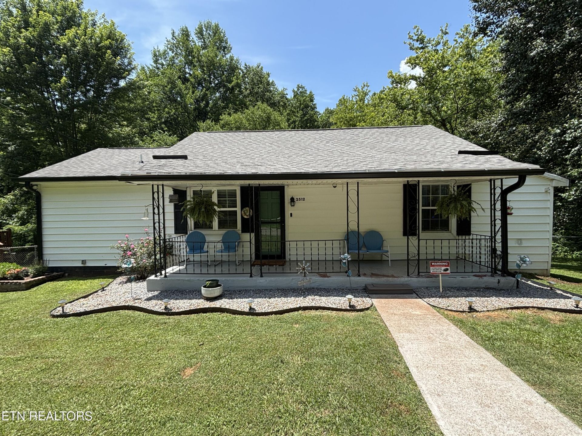 2512 SE Aberdeen Lane, Knoxville, TN 37920 Main Photo