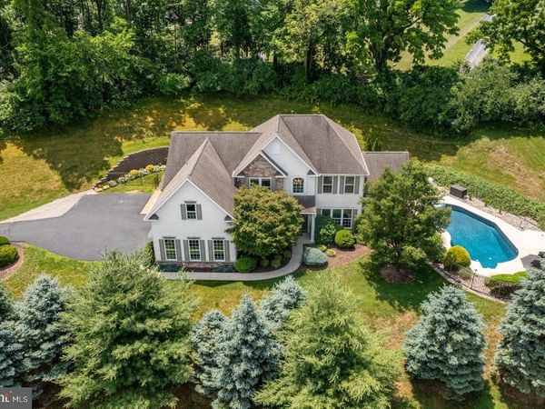 16 WINDING BROOK, READING, PA 19608