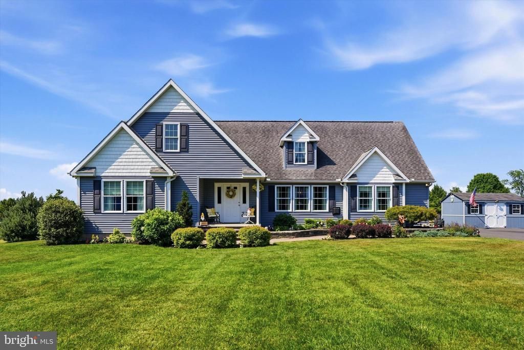 1281 ST PAULS CHURCH ROAD , PENNSBURG, PA 18073