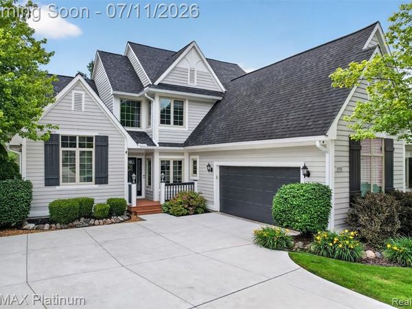 4455 Villa France Drive, Genoa Twp, MI 48116