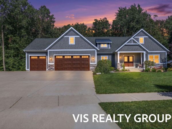 6286 Eaglewood Drive, Hudsonville, MI 49426