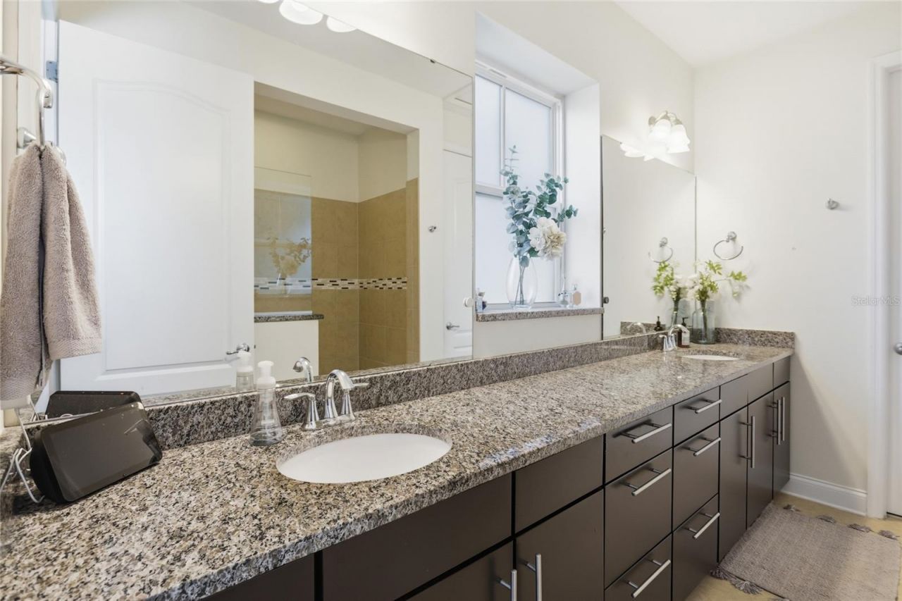 8105 Laureate Boulevard , Orlando, FL 32827 Photo