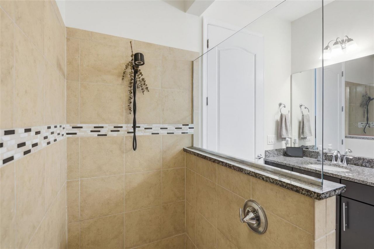 8105 Laureate Boulevard , Orlando, FL 32827 Photo