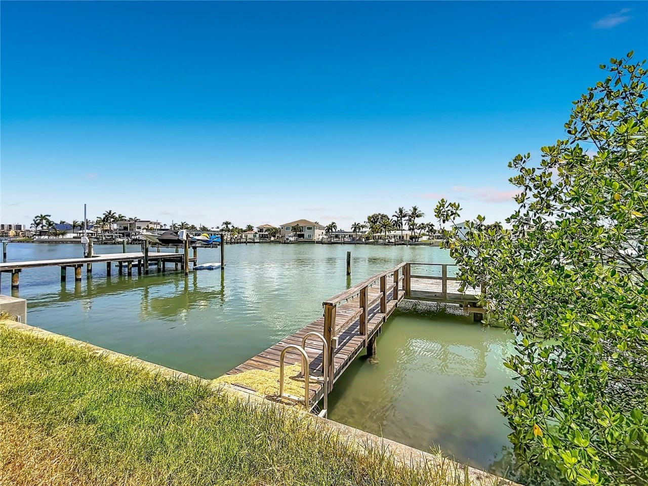 7905 11th Avenue S, Saint Petersburg, FL 33707 Photo