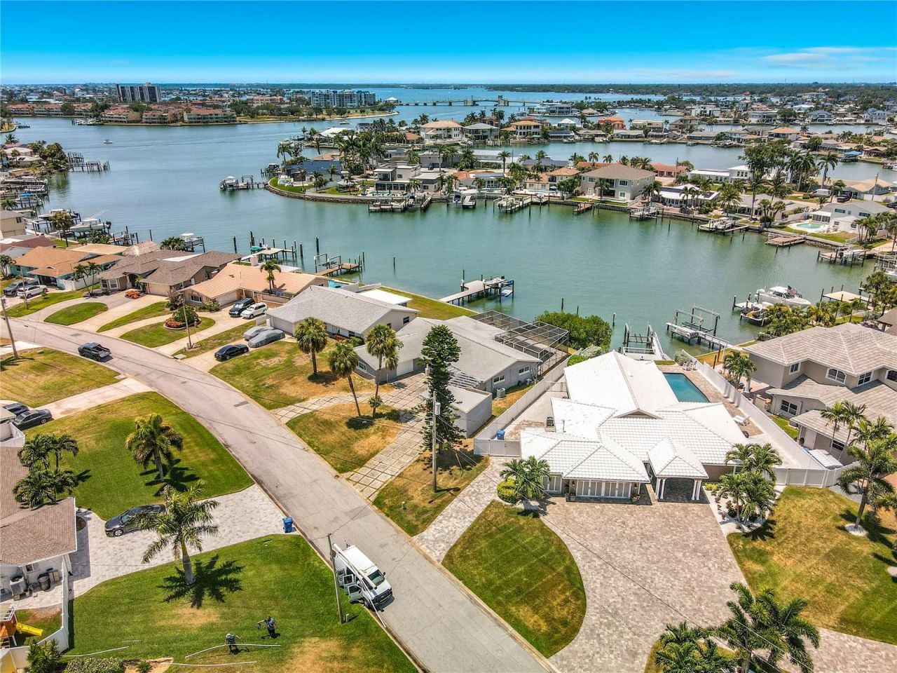 7905 11th Avenue S, Saint Petersburg, FL 33707 Photo