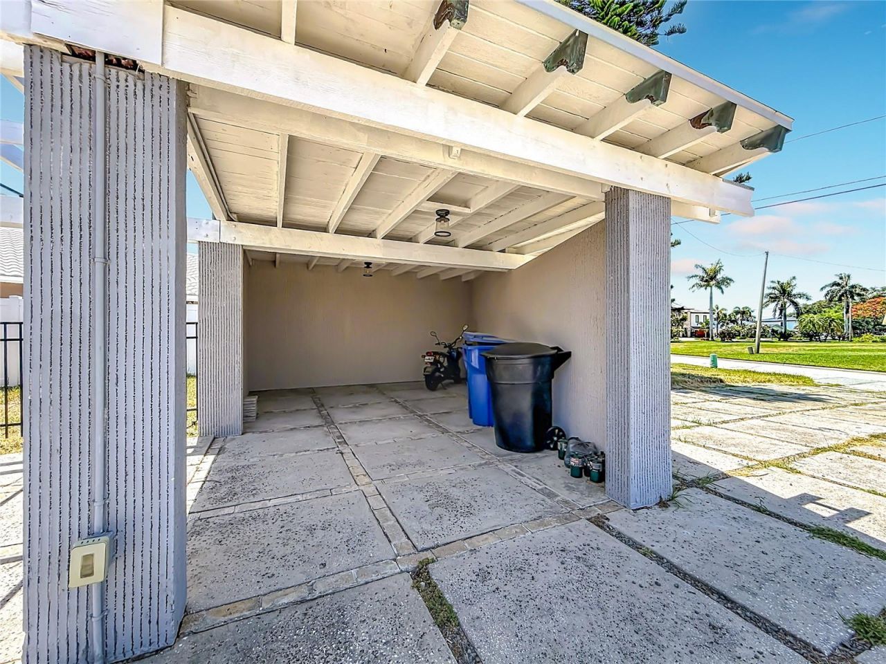 7905 11th Avenue S, Saint Petersburg, FL 33707 Photo
