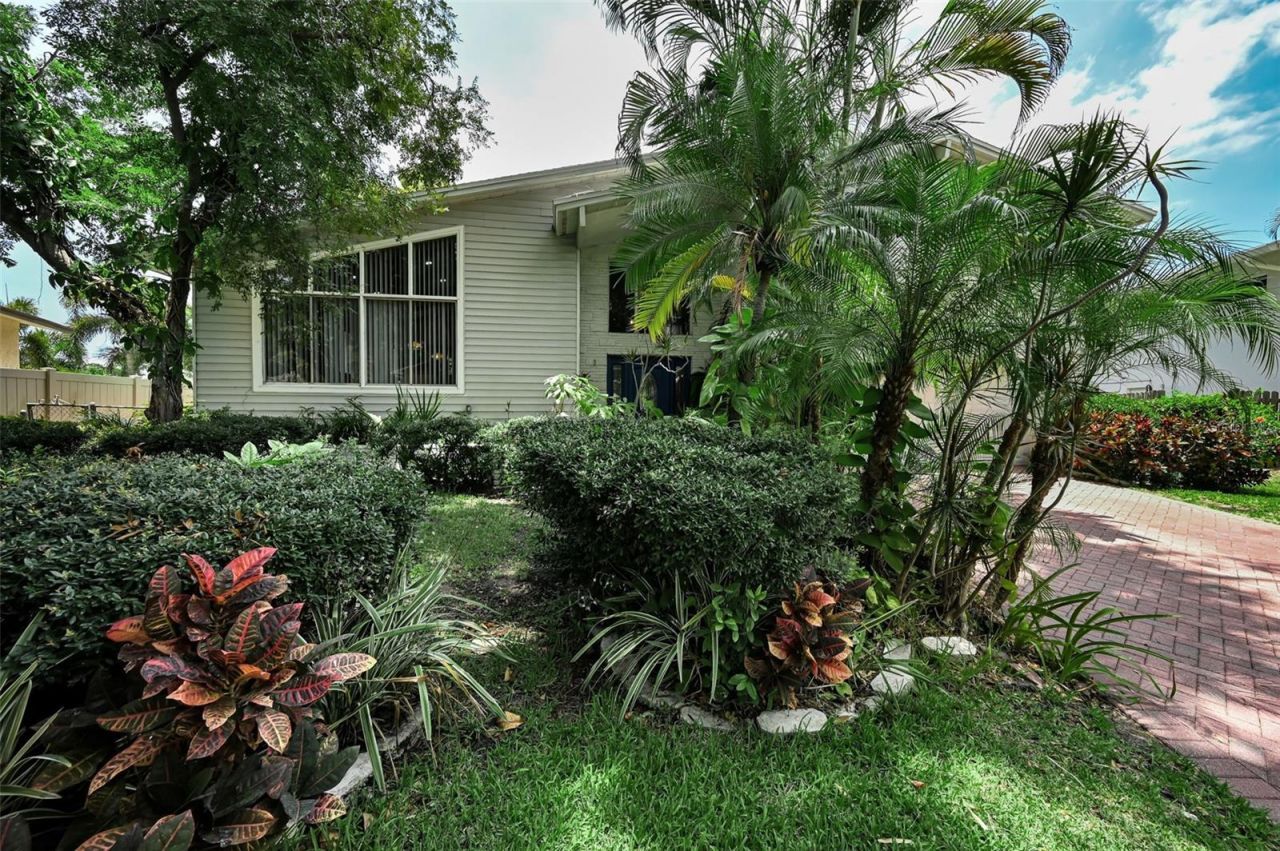 14279 85th Avenue, Seminole, FL 33776 Photo