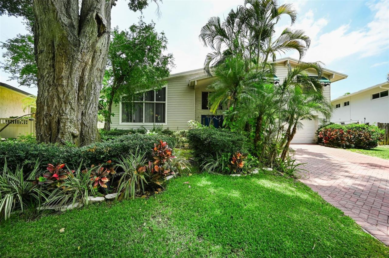 14279 85th Avenue, Seminole, FL 33776 Photo