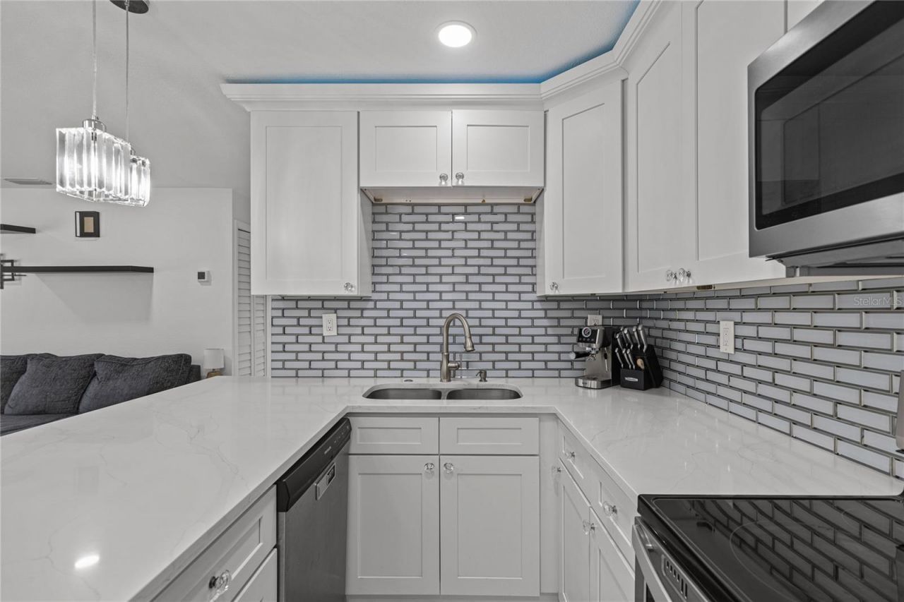 9581 49th Way N, Pinellas Park, FL 33782 Photo