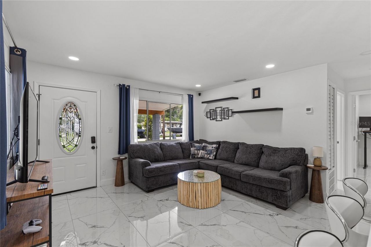 9581 49th Way N, Pinellas Park, FL 33782 Photo