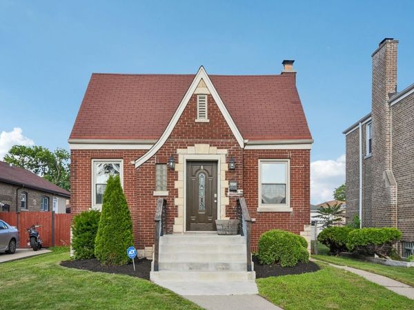 8641 S Constance Avenue , Chicago, IL 60617
