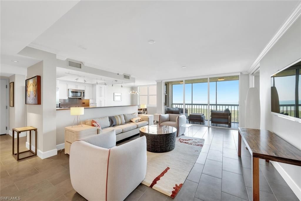 6585 Nicholas Blvd, Unit 1903, Naples, FL 34108 Photo