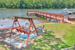 1190 Gin Pond Drive photo 4